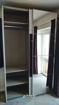 Large Luxury Quadra Wardrobe with Sliding Glass Panel Doors As-New Condition (2)